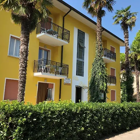 Apartment Beachside Comfort On First Floor