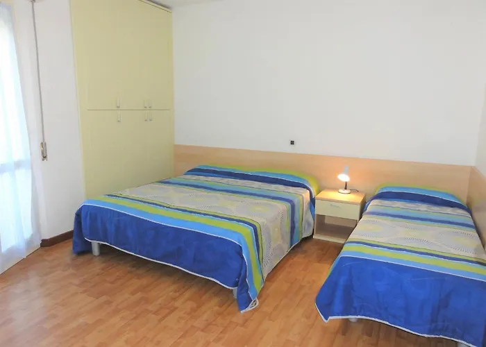 Beachside Comfort On First Floor Apartment